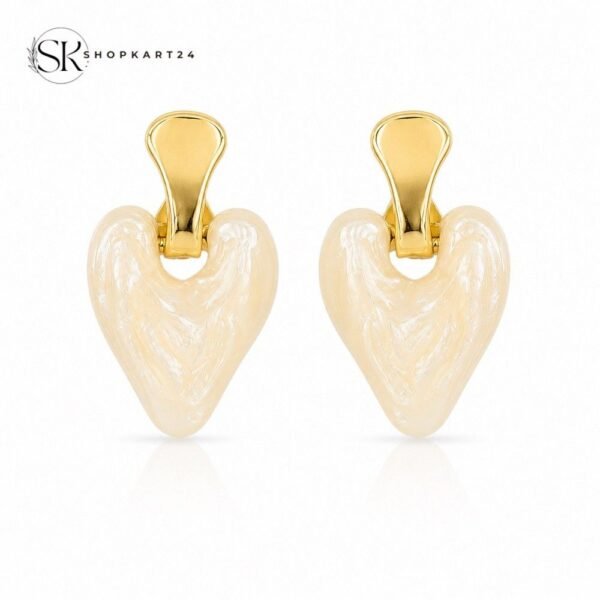 Vanilla Heart Earrings